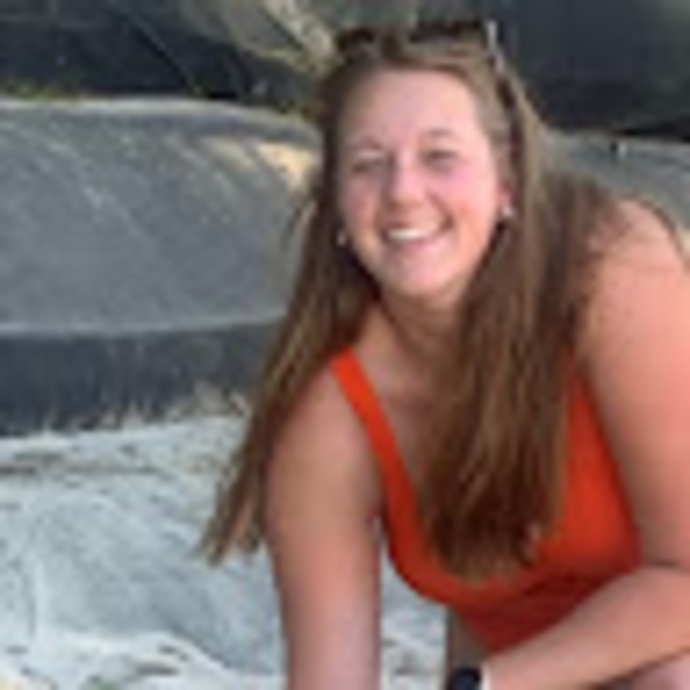 Meet your Posher, Abigael